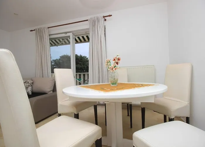 Apartment Dalmacija *